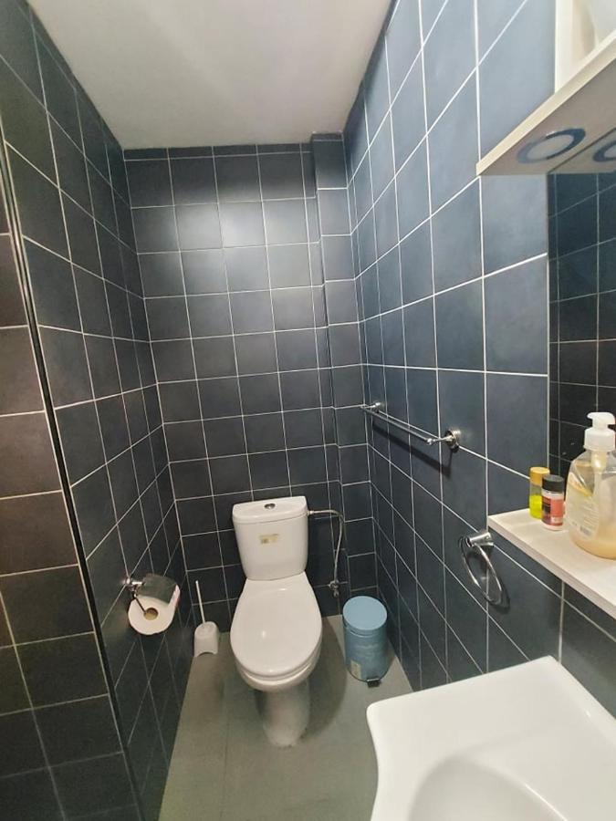 Anna Guesthouse 10 Min Walk From The Beach Larnaca Bagian luar foto